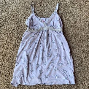 Jessica’s Simpson maternity/nursing nightgown Med
